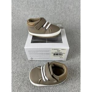 Robeez First Kicks Crib Baby Shoes Size 6-9 Months Sneaker pull on Comfort